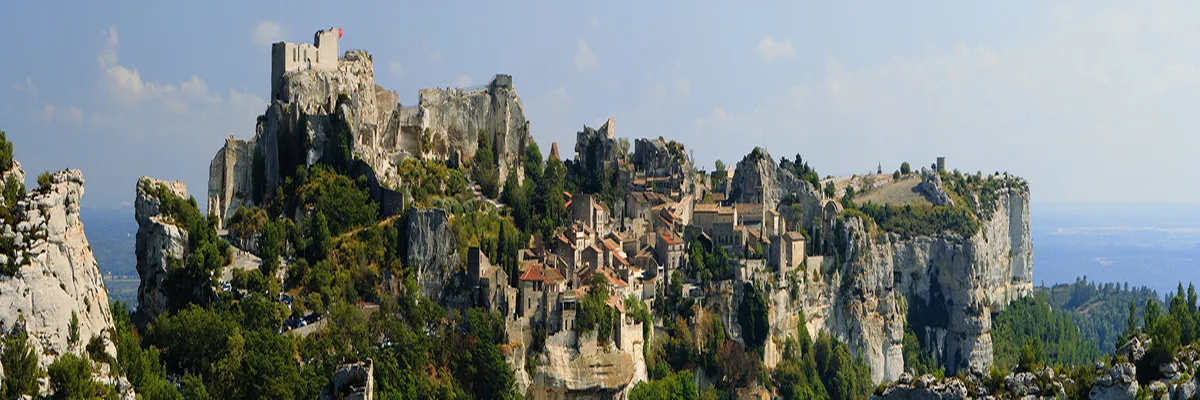 image-installation-carport-solaire-les-baux-de-provence.webp Image Installation carport solaire Les Baux-de-Provence